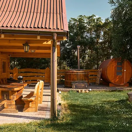 For 6 People With Sauna And Hot Tub *